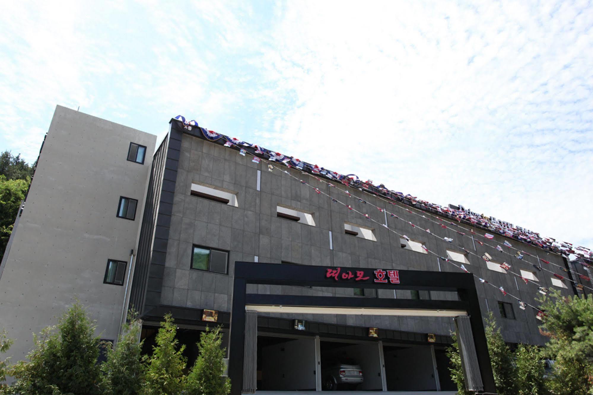 Drive In Hotel Tiamo Pocheon Eksteriør billede
