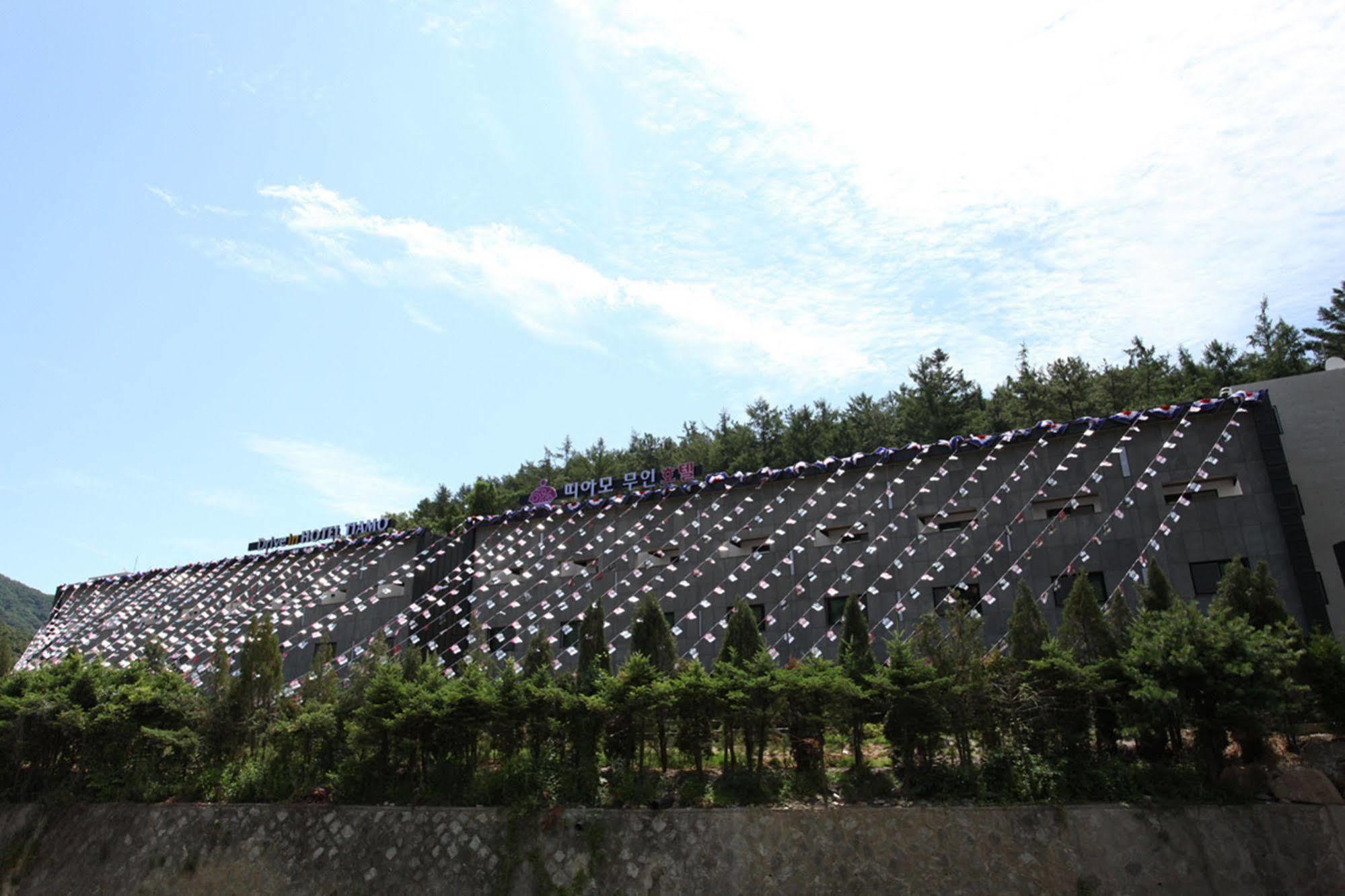 Drive In Hotel Tiamo Pocheon Eksteriør billede