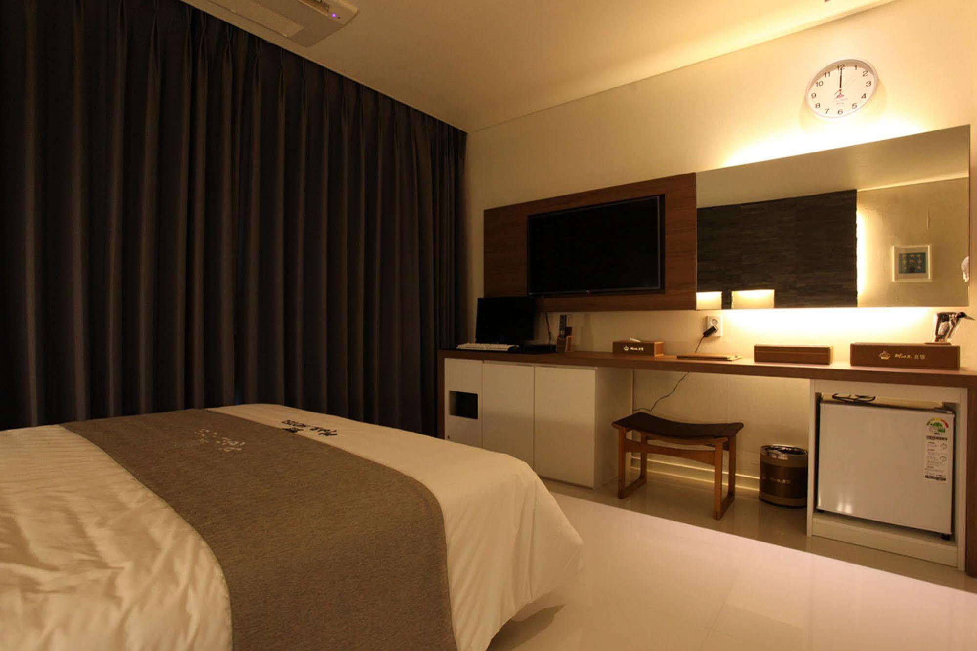 Drive In Hotel Tiamo Pocheon Eksteriør billede