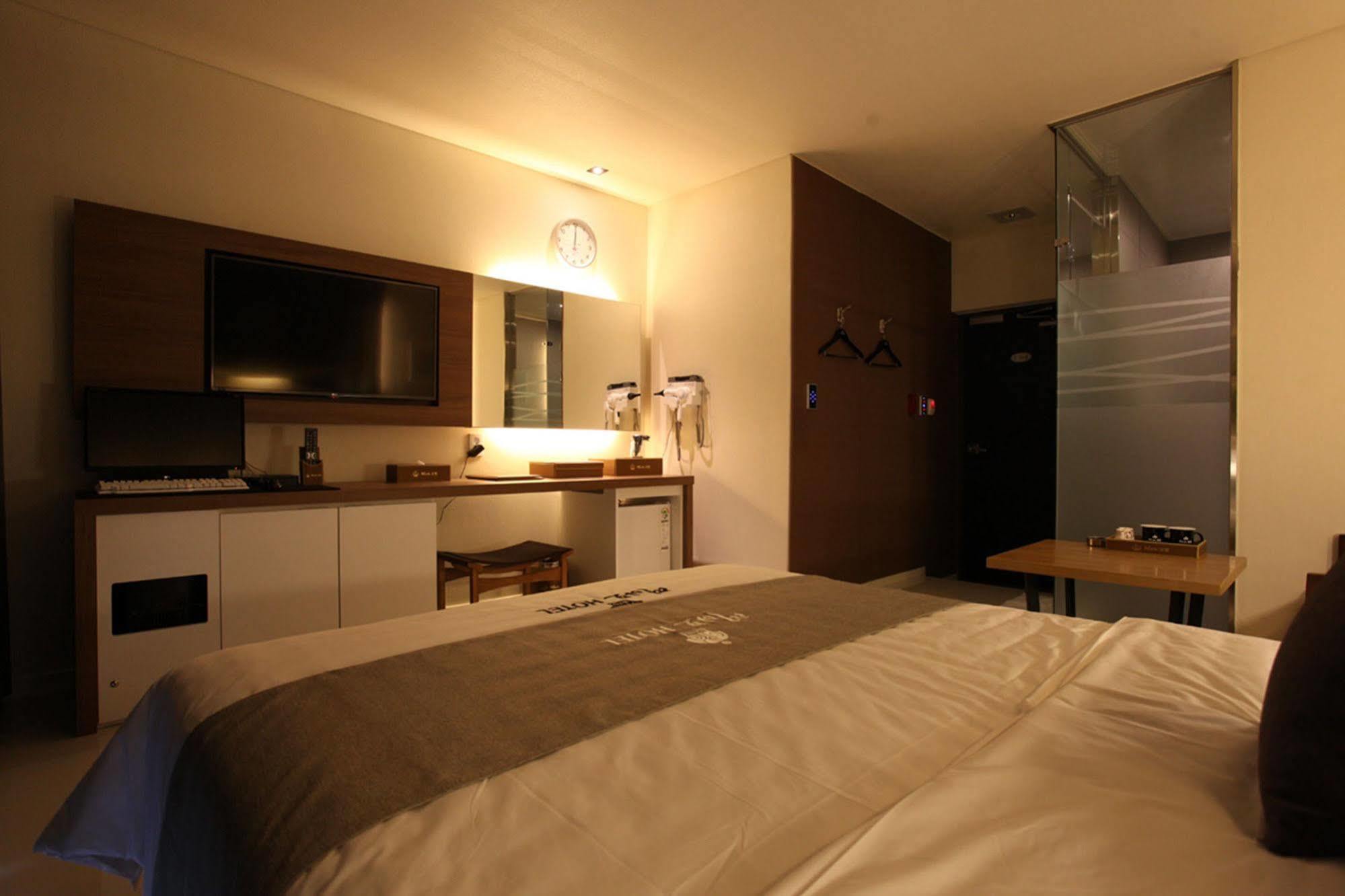 Drive In Hotel Tiamo Pocheon Eksteriør billede